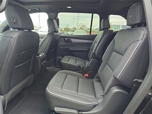 New 2025 Buick Enclave Sport Touring w/ Super Cruise Package image 16