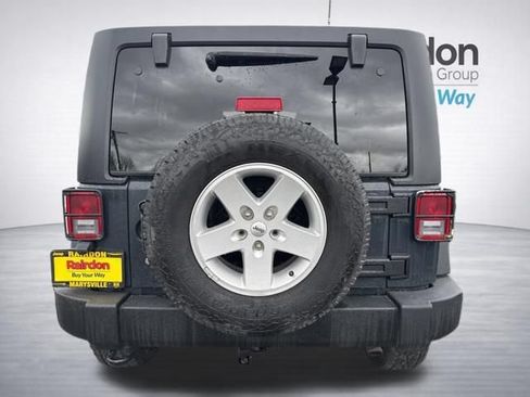 Used 2018 Jeep Wrangler Unlimited Sport S AWD/4WD image 6