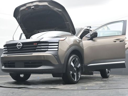 New 2026 Nissan Kicks SR image 40