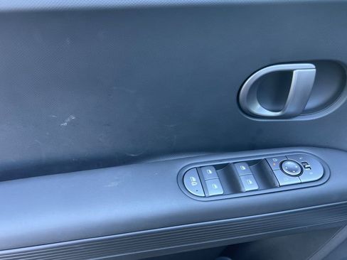 New 2025 Hyundai Ioniq 5 SE image 9