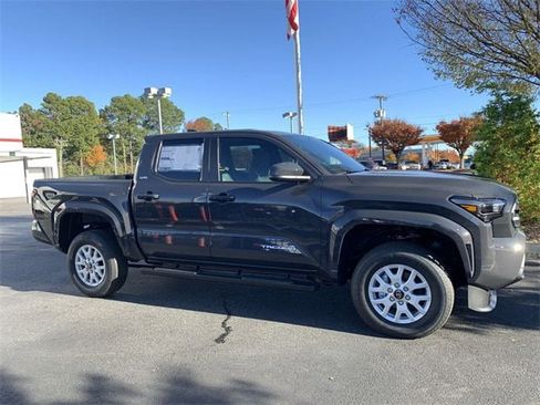 New 2025 Toyota Tacoma SR5 image 9