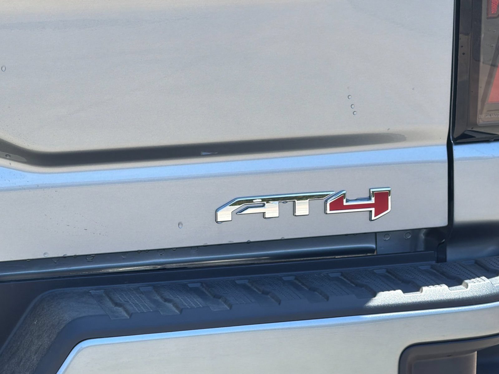 New 2026 GMC Sierra 2500 AT4 w/ AT4 Premium Plus Package AWD/4WD image 25