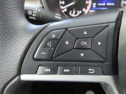 Used 2025 Nissan Altima 2.5 SV image 22