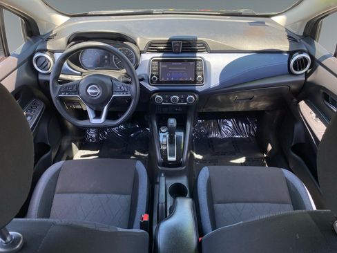 Used 2023 Nissan Versa SV FWD image 10