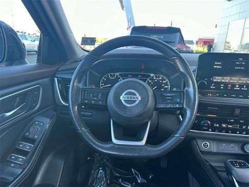 Certified 2021 Nissan Rogue SL w/ Premium Package image 14