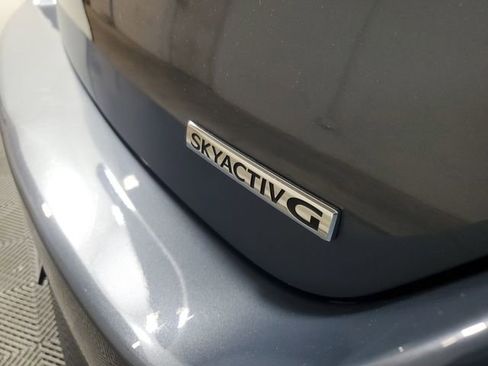 Used 2023 MAZDA MAZDA3 s FWD image 7