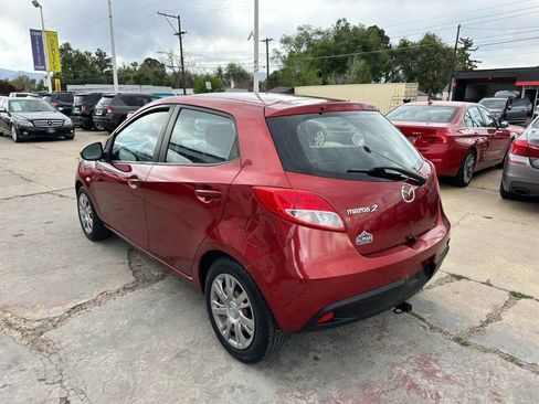 Used 2014 MAZDA MAZDA2 Sport FWD image 4