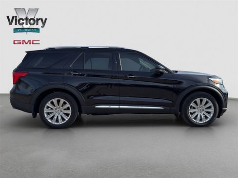 Used 2022 Ford Explorer Limited w/ Limited Technology Package image 17