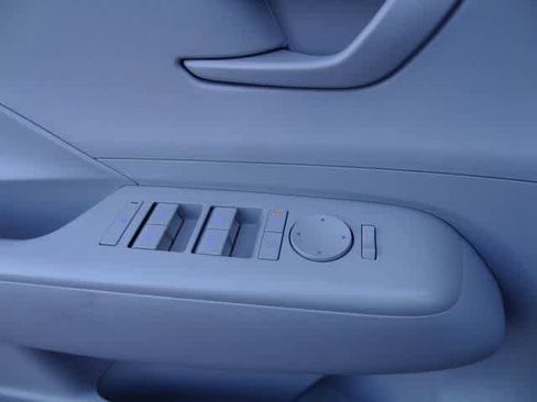 Used 2024 Hyundai Kona SEL image 13