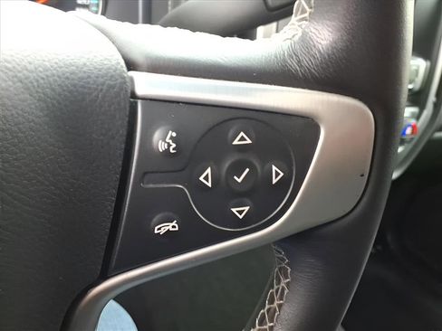 Used 2018 GMC Sierra 1500 SLE w/ SLE Value Package image 18