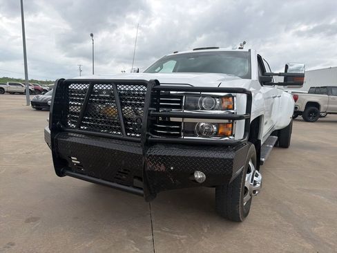 Used 2016 Chevrolet Silverado 3500 High Country w/ Duramax Plus Package image 7