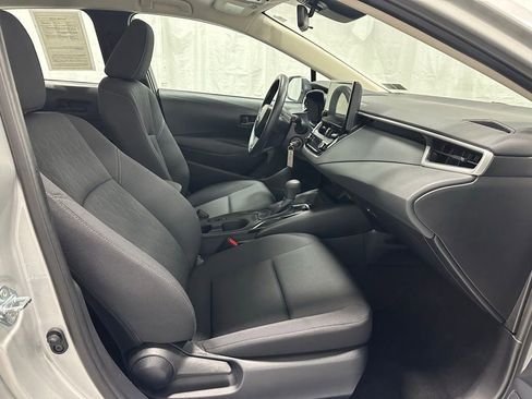 Used 2025 Toyota Corolla LE image 57