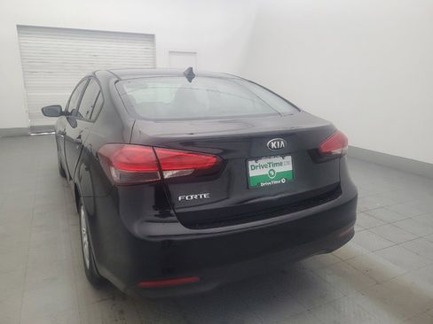 Used 2018 Kia Forte LX FWD image 5