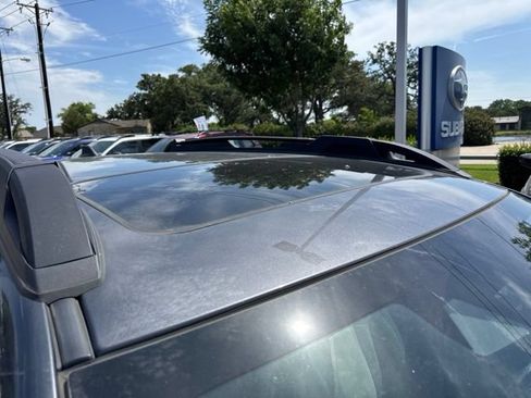 Used 2024 Subaru Outback Premium w/ Popular Package #1 AWD/4WD image 8