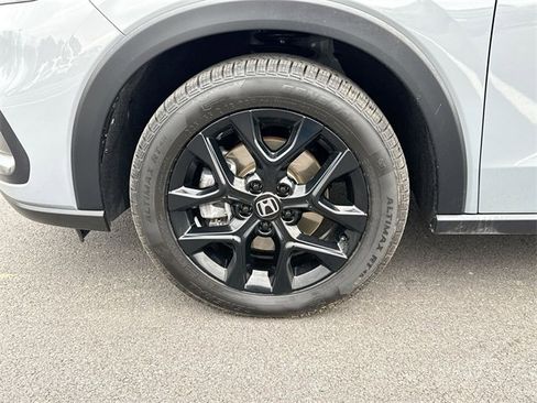 Used 2025 Honda HR-V Sport image 13