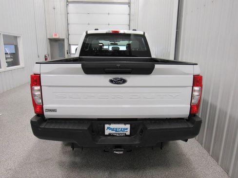 Used 2022 Ford F250 XL w/ Power Equipment Group image 12