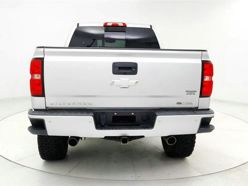 Used 2018 Chevrolet Silverado 1500 LT w/ All Star Edition image 4