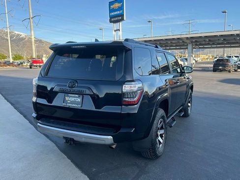 Used 2023 Toyota 4Runner TRD Off-Road Premium w/ Moonroof Package AWD/4WD image 25