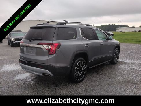 Used 2021 GMC Acadia SLT w/ LPO, 'HIT The Road' Package FWD image 7