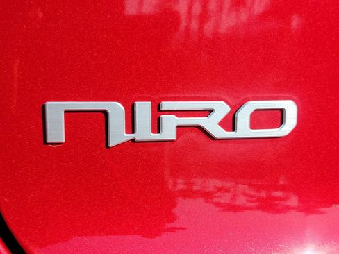 Used 2025 Kia Niro Wind FWD image 26