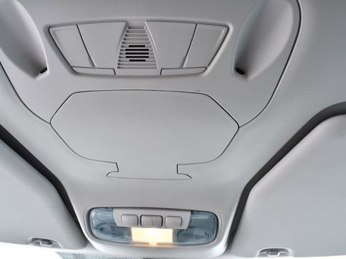 Used 2022 Ford Transit Connect XL FWD image 33