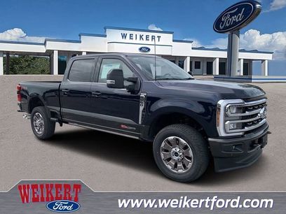 New 2025 Ford F350 King Ranch w/ FX4 Off-Road Package