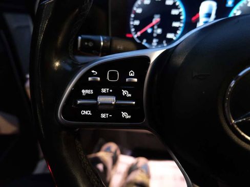 Used 2019 Mercedes-Benz E 300 4MATIC w/ Premium 1 Package image 39