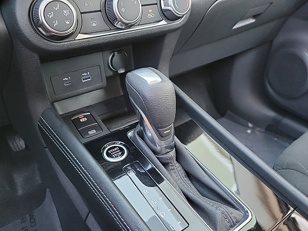 Used 2023 Nissan Kicks SV FWD image 24