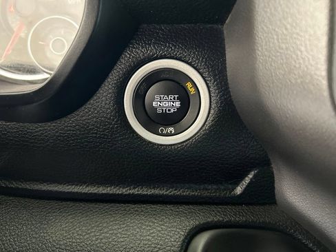 Used 2021 RAM 1500 Big Horn RWD image 46