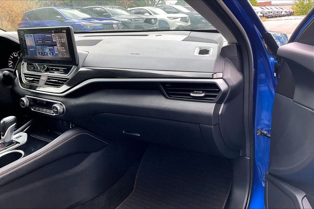 Used 2025 Nissan Altima 2.5 SR w/ SR Premium Package FWD image 19