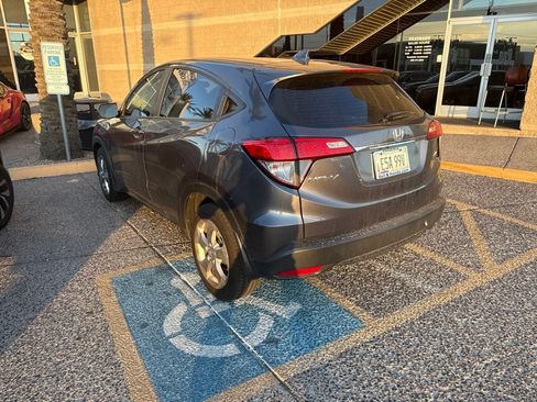 Used 2021 Honda HR-V LX image 15