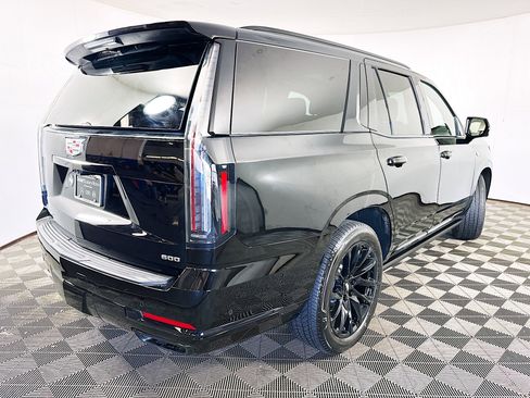 Used 2025 Cadillac Escalade Sport Platinum w/ LPO, Floor Liner Package AWD/4WD image 7