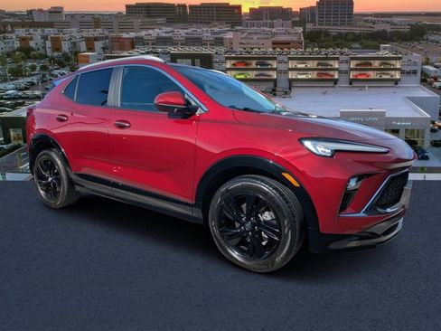 Used 2024 Buick Encore GX Sport Touring image 1