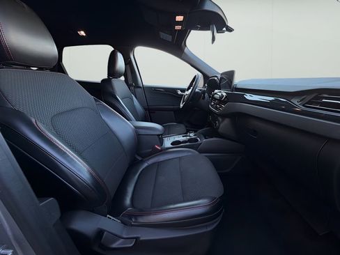 Used 2024 Ford Escape ST-Line image 25