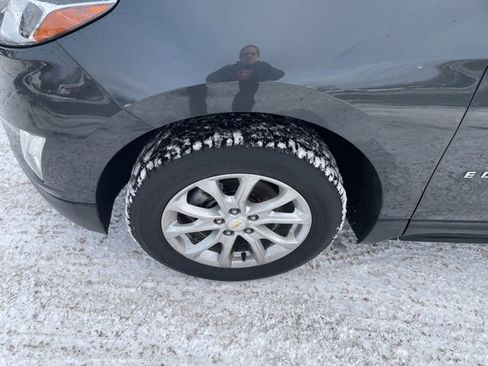 Used 2021 Chevrolet Equinox LS image 25