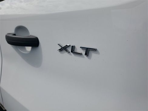 Used 2023 Ford Transit 350 XLT image 6