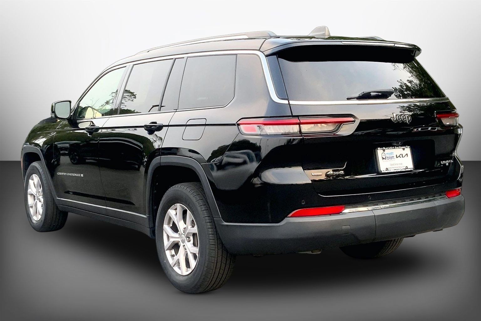 Used 2021 Jeep Grand Cherokee L Limited AWD/4WD image 13