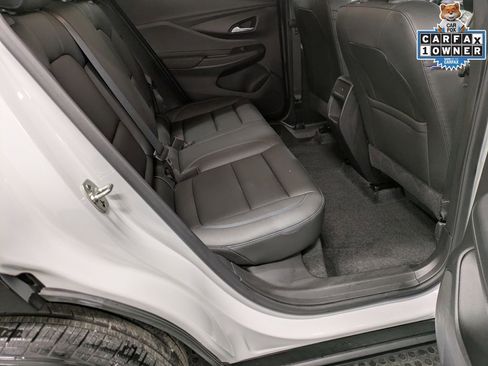 Used 2024 Buick Envista Sport Touring w/ Convenience I Package FWD image 27