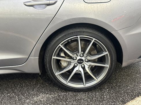 Used 2025 Genesis G70 2.5T image 19