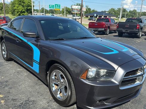 Used 2013 Dodge Charger SXT Plus image 3