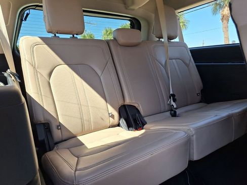 Used 2024 Ford Expedition Max Limited image 30