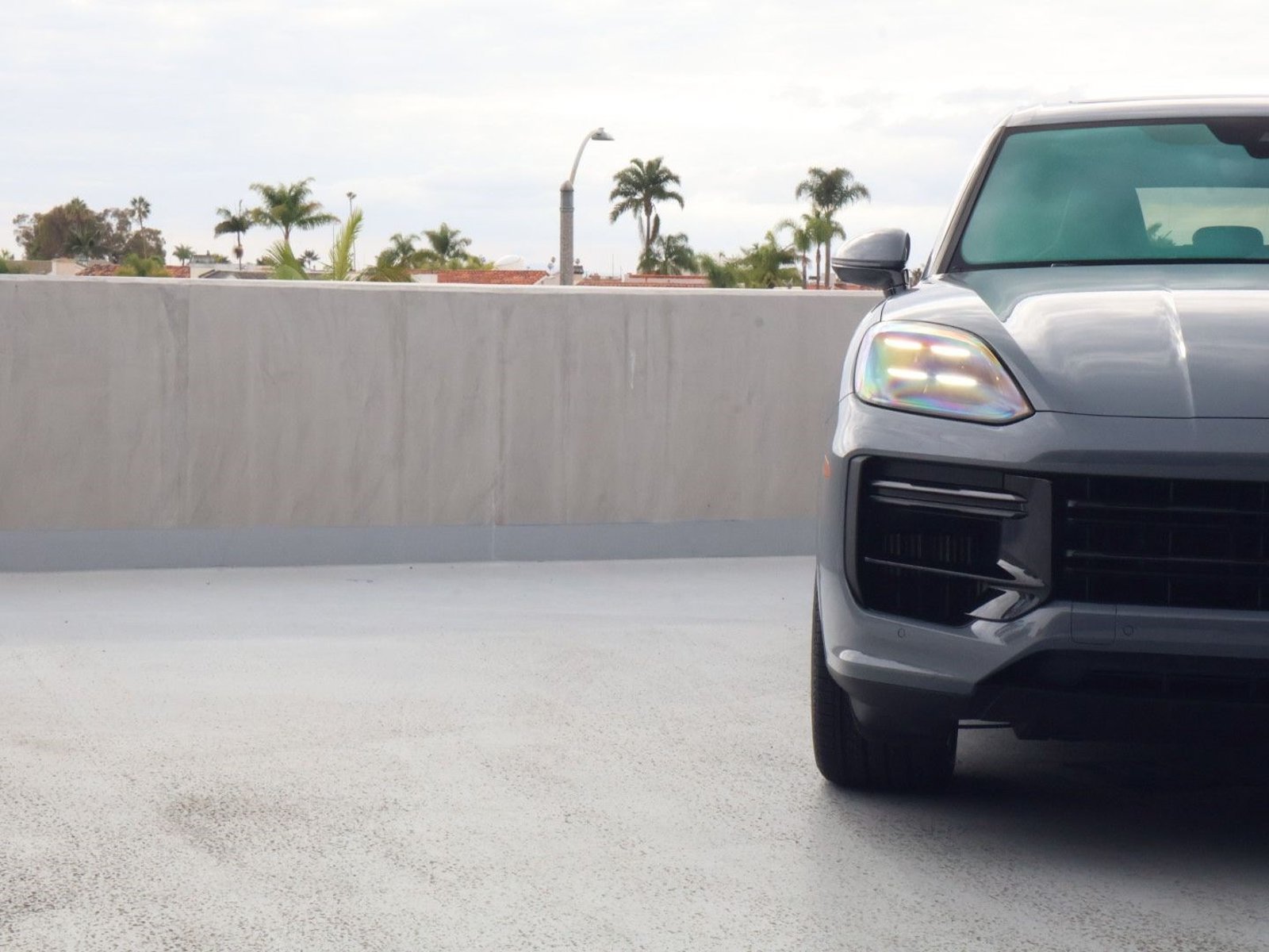 Certified 2025 Porsche Cayenne Turbo AWD/4WD image 12