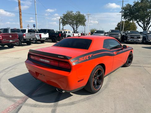 Used 2008 Dodge Challenger SRT8 RWD image 3