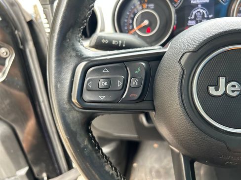 Used 2021 Jeep Gladiator Sport AWD/4WD image 18