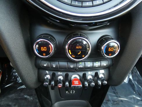 Used 2018 MINI Cooper S image 47