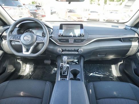 New 2026 Nissan Altima 2.5 SV AWD/4WD image 14