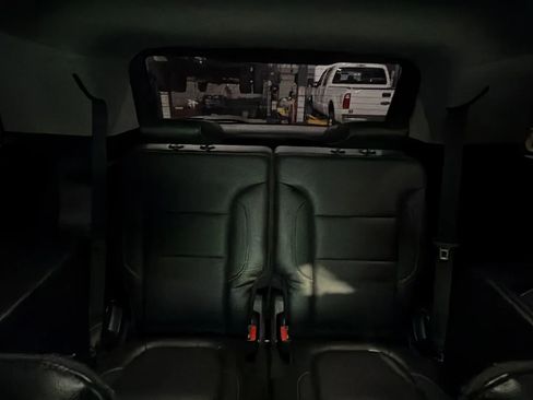 Used 2019 GMC Acadia SLT w/ LPO, Floor Liner Package FWD image 29