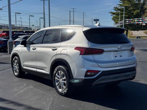 Used 2019 Hyundai Santa Fe SEL image 7