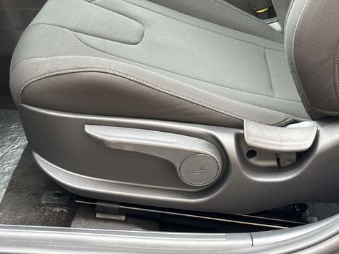 New 2026 Hyundai Elantra Hybrid FWD image 14