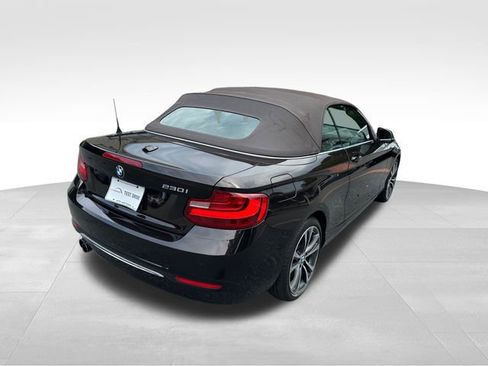 Used 2017 BMW 230i Convertible image 13
